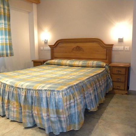 Hotel Duque De Calabria Manzanera Cameră foto