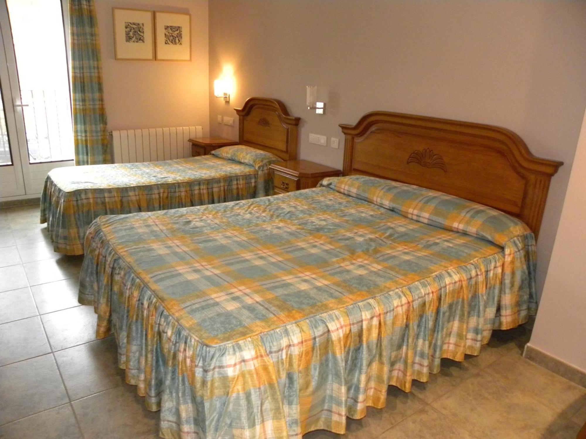 Hotel Duque De Calabria Manzanera Cameră foto