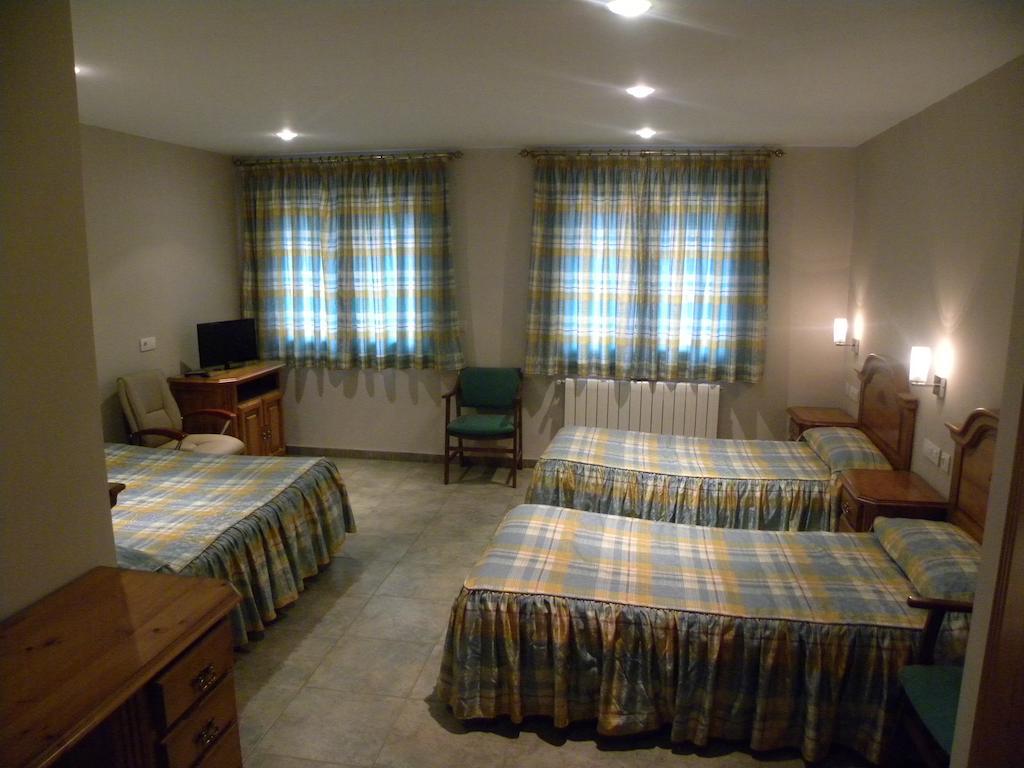 Hotel Duque De Calabria Manzanera Cameră foto